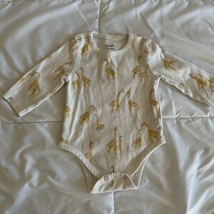 Pehr Giraffe Onsie 6-12 mo